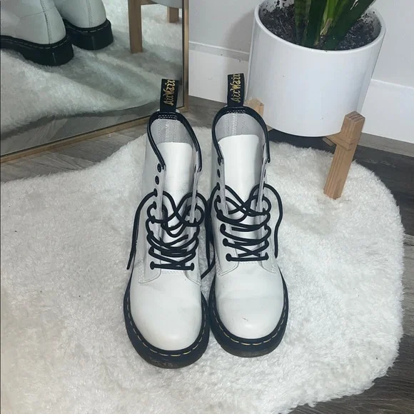 White Lace-Up Dr. Martin Boots with Black Trim - Picture 4 of 6